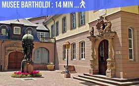 Le Red St Leon : Lit Queen Size * Wifi * Ideal Couple